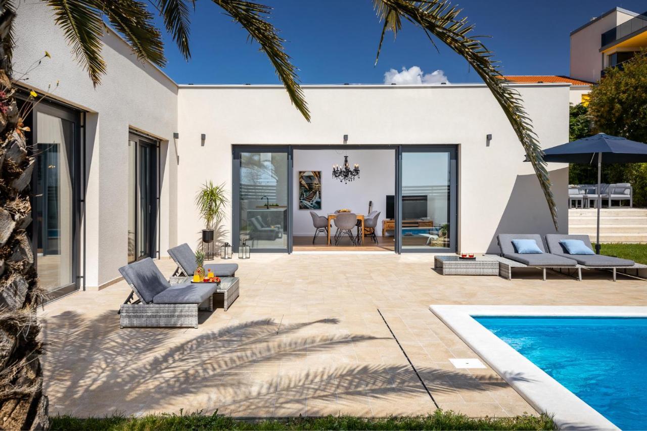 Belvedere Holidays Villas Novigrad  Bagian luar foto