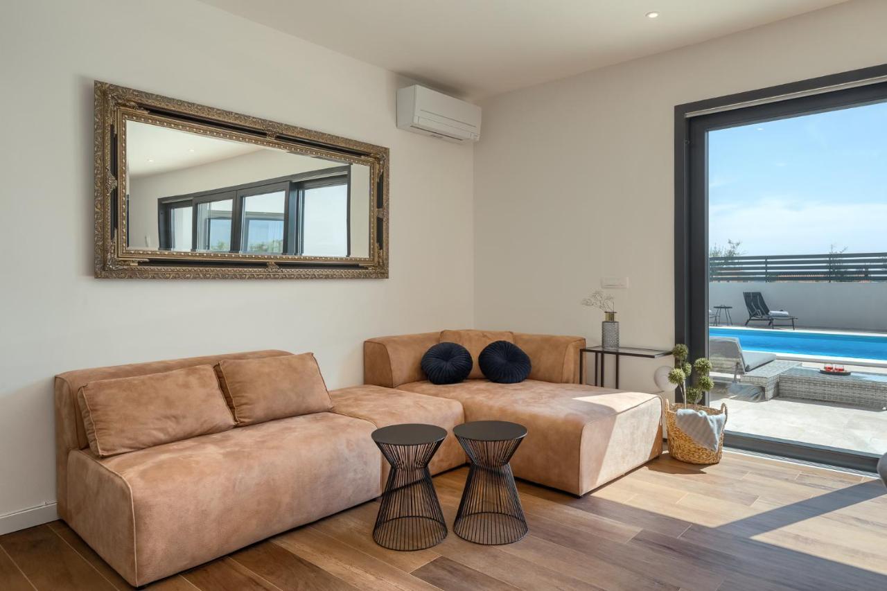 Belvedere Holidays Villas Novigrad  Bagian luar foto