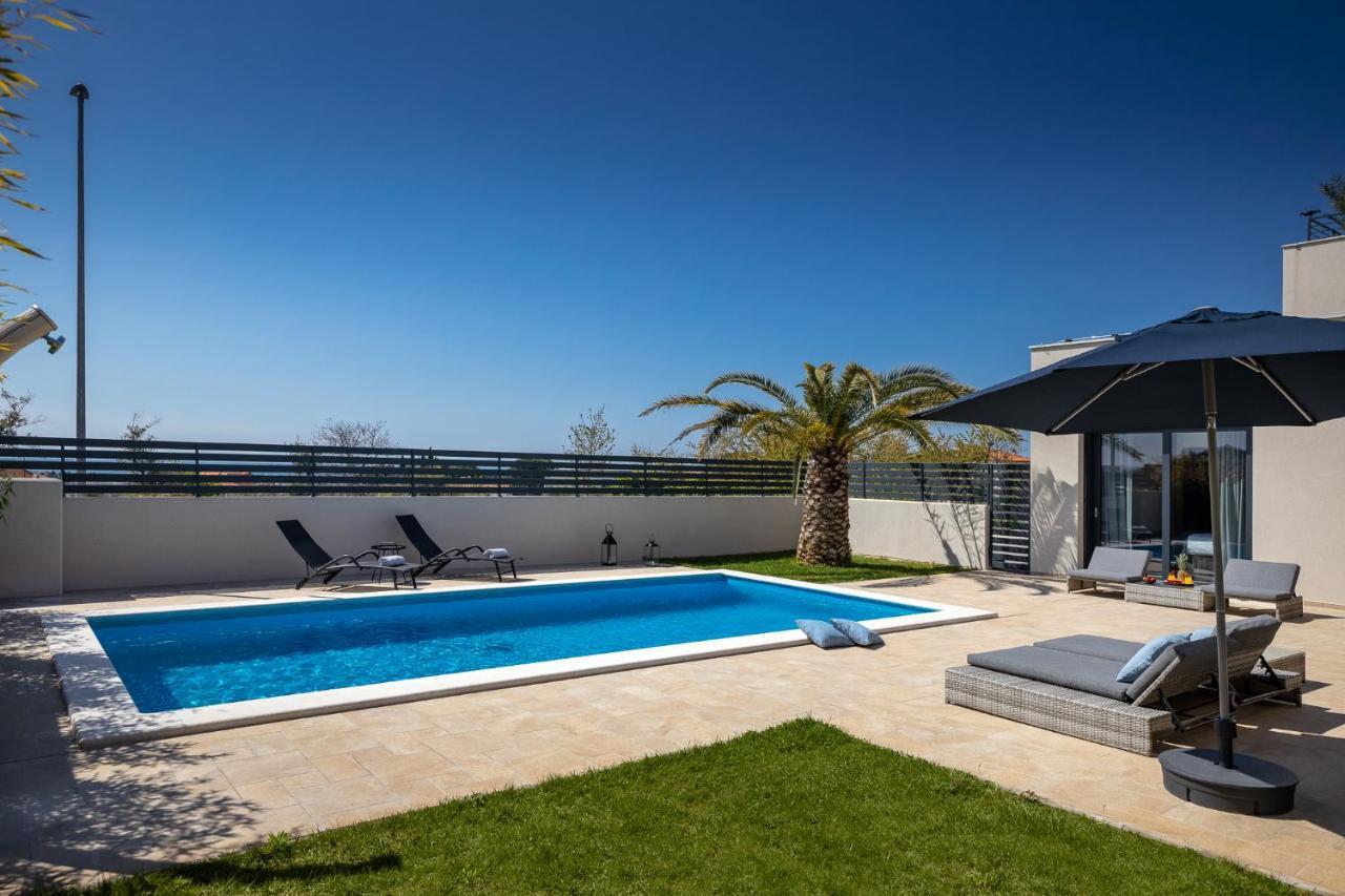 Belvedere Holidays Villas Novigrad  Bagian luar foto