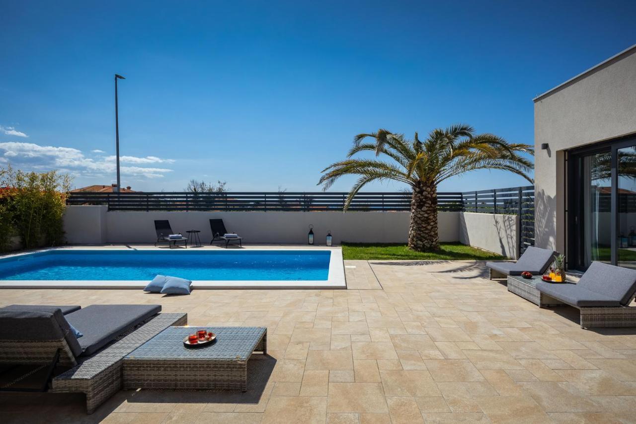 Belvedere Holidays Villas Novigrad  Bagian luar foto